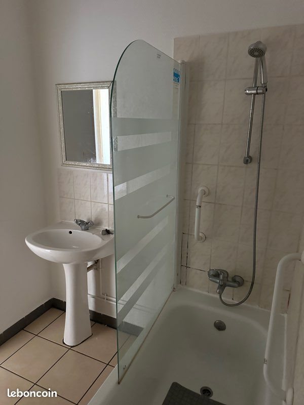 Appartement à louer, 42m², Betting