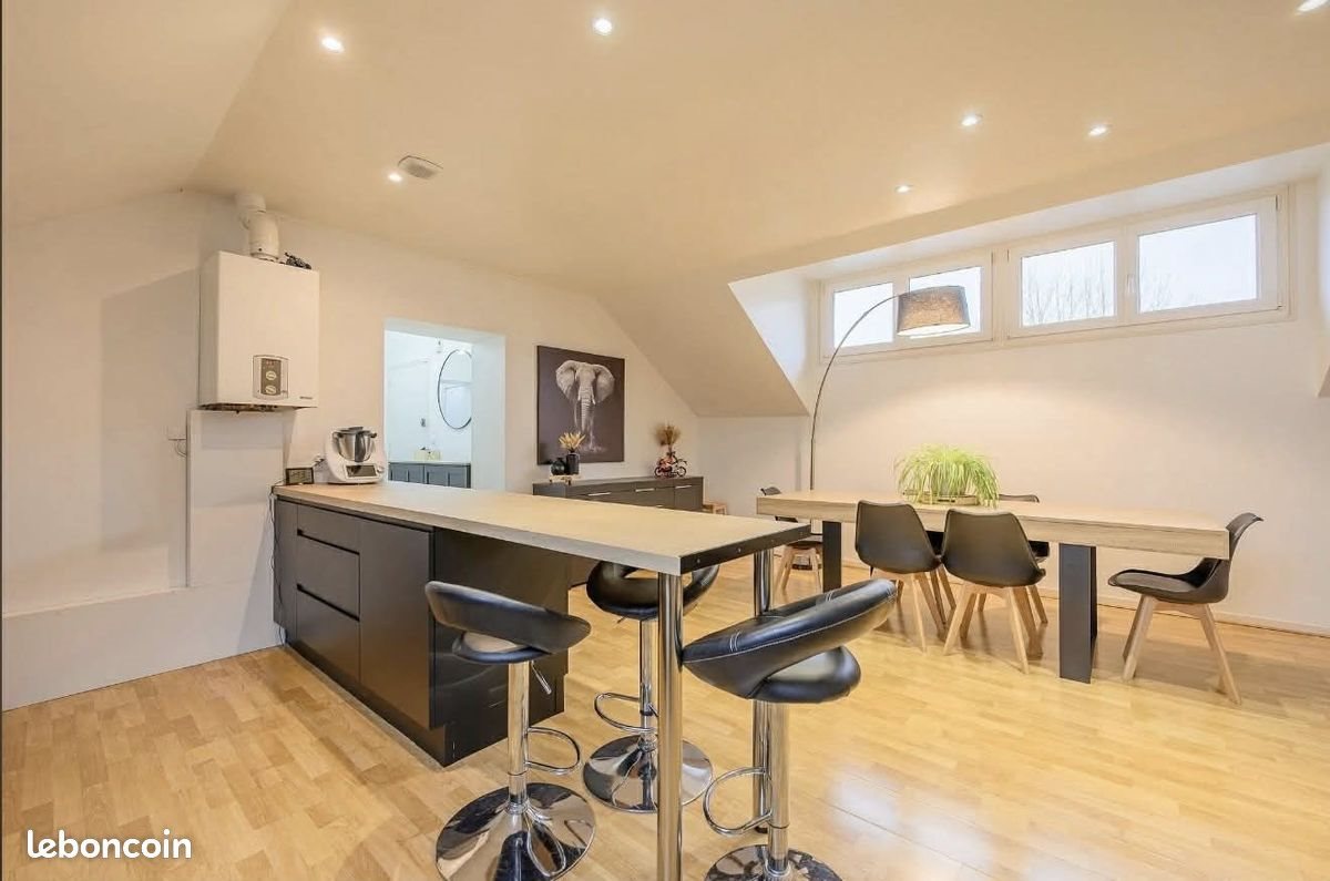 Appartement à vendre, 105m², Sedan