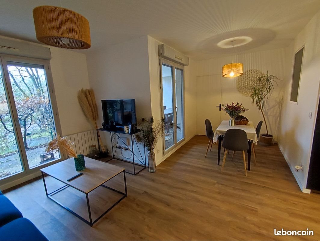 Appartement à louer, 45m², Lyon 8ème