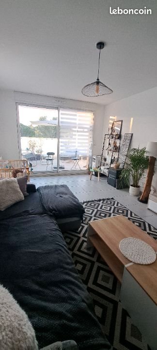 Appartement à louer, 67m², Nîmes