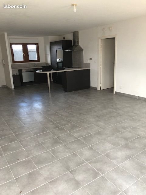 Appartement à louer, 79m², Saint-Martin-de-Crau