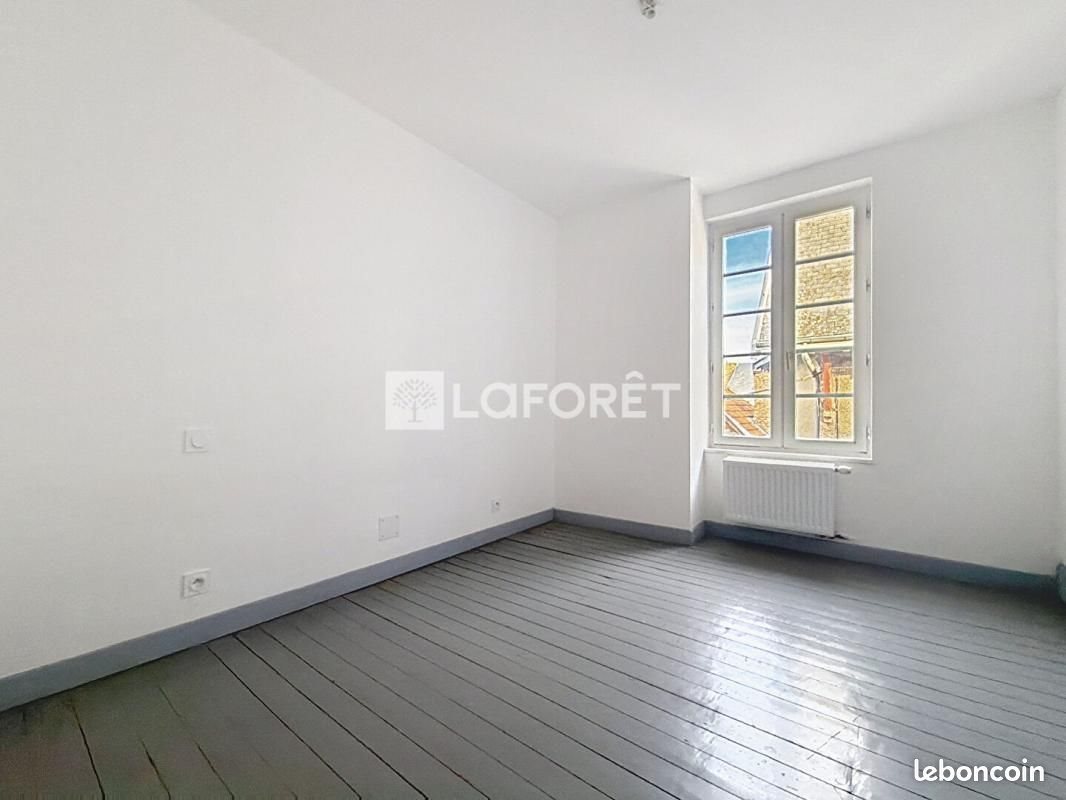 Appartement à louer, 65m², Vouziers