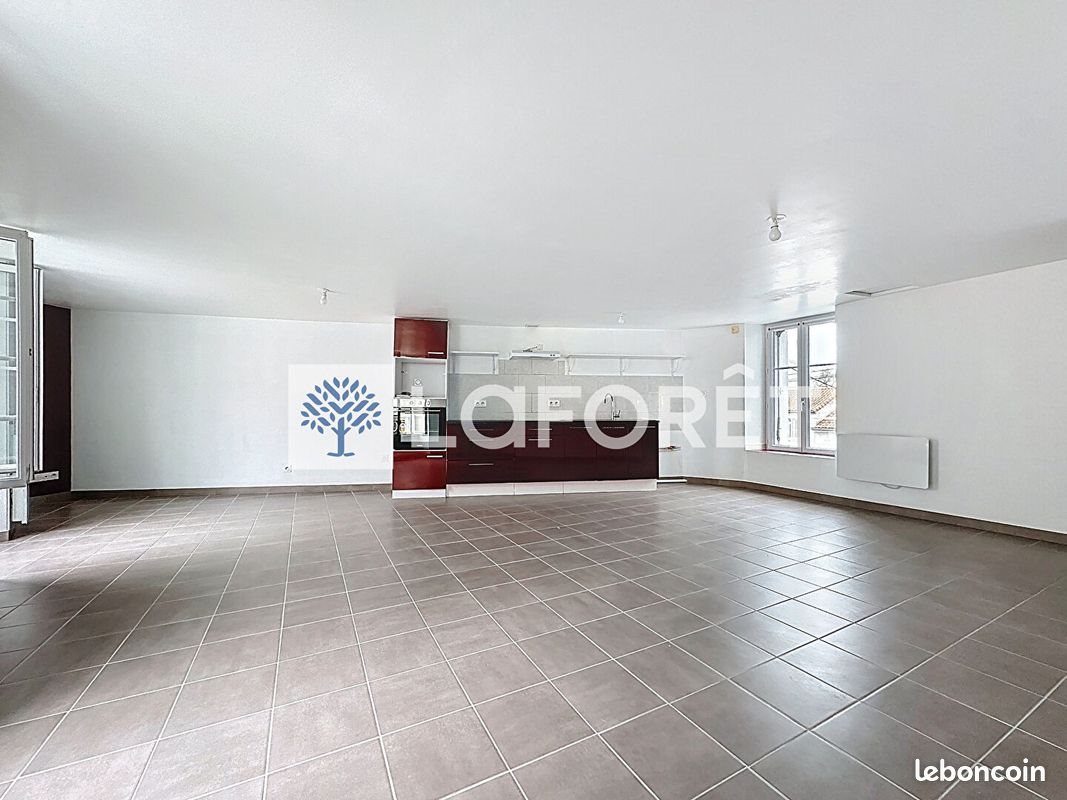 Appartement à louer, 77m², Moncoutant
