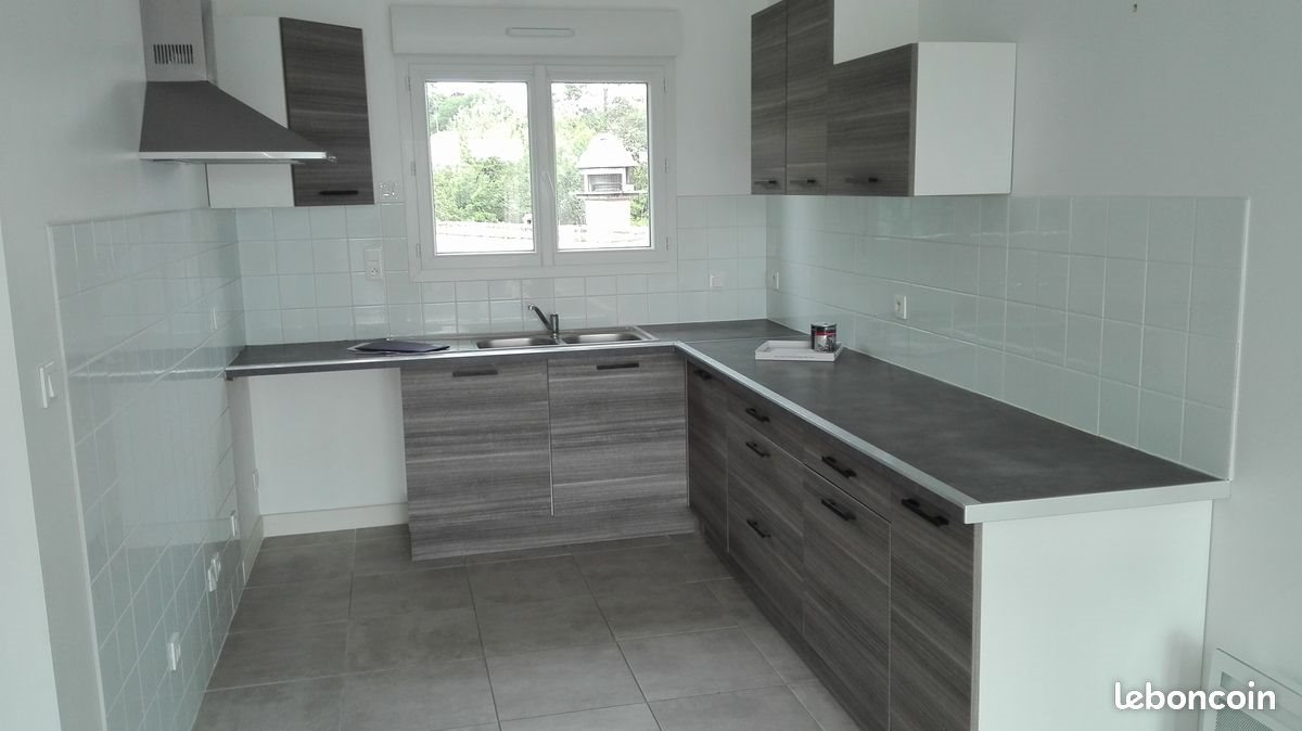 Maison à louer, 67m², Lussac-les-Châteaux