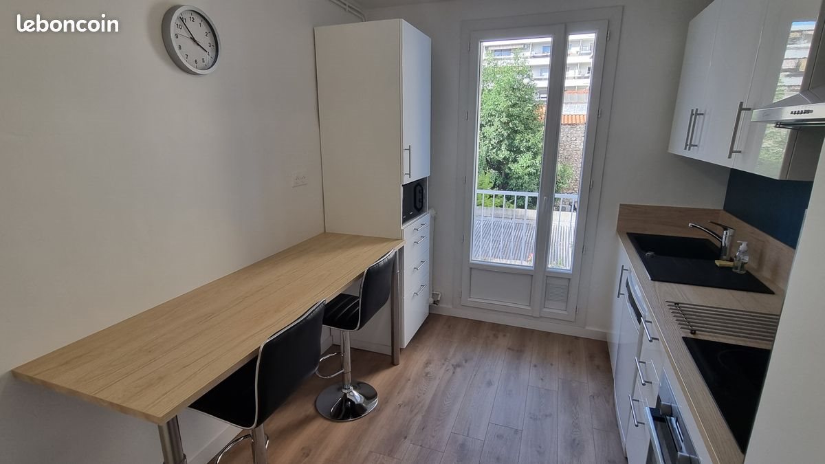 Appartement à louer, 68m², Marseille 5ème