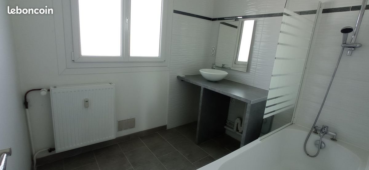 Appartement à louer, 80m², Luisant