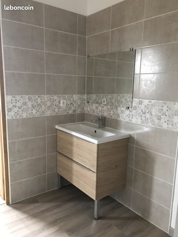 Appartement à louer, 85m², Cotignac