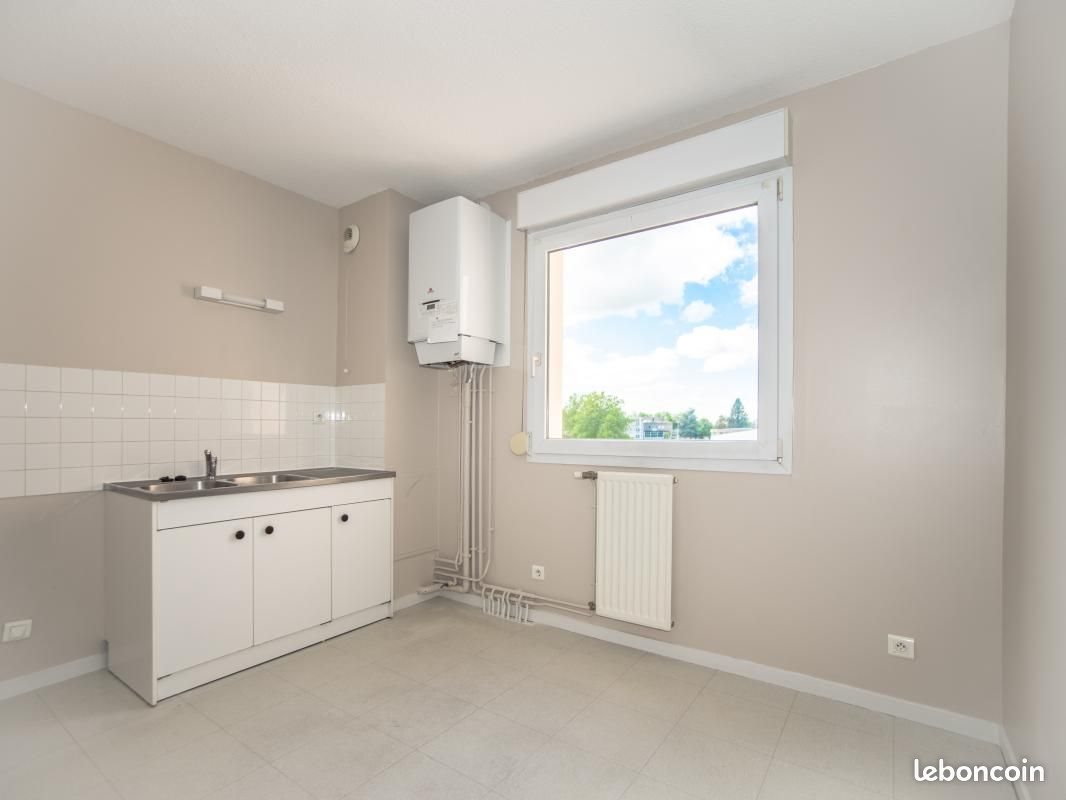 Appartement à louer, 66m², Digoin