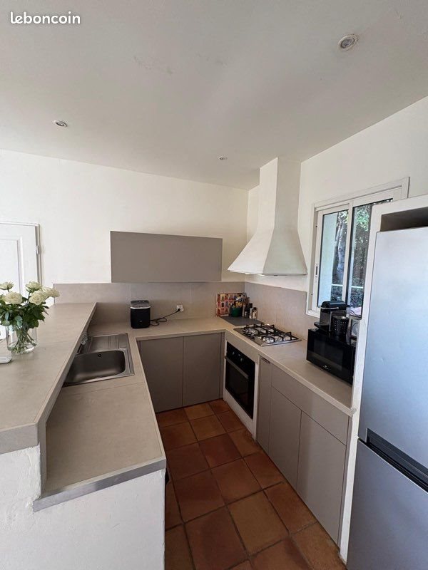 Maison à louer, 130m², Eguilles