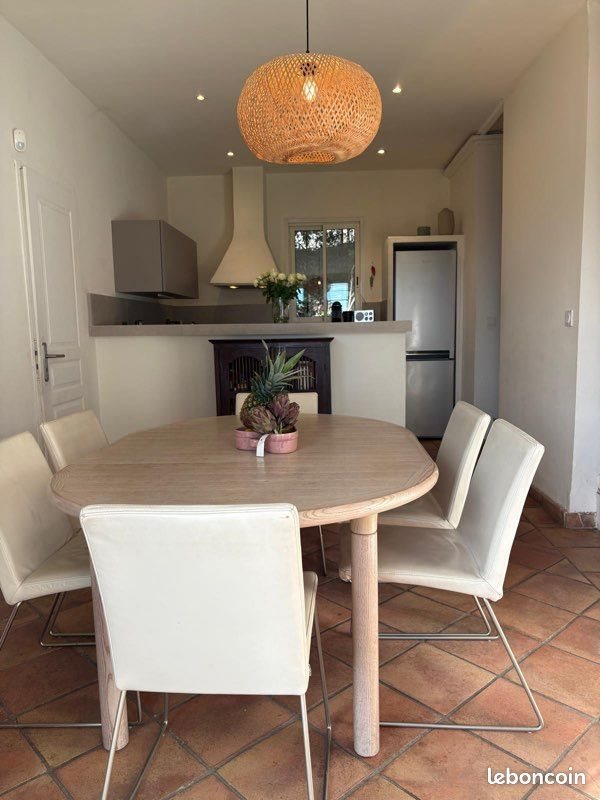 Maison à louer, 130m², Eguilles