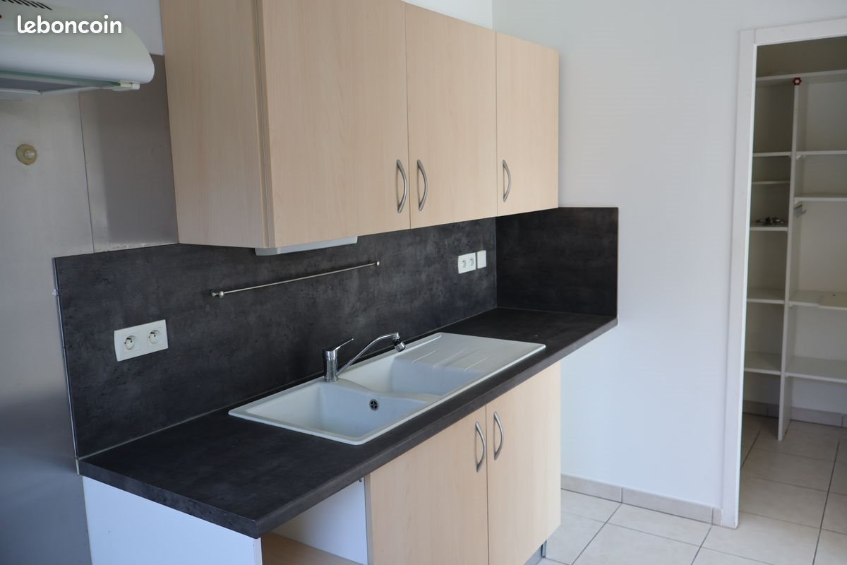 Appartement à louer, 87m², Saleilles
