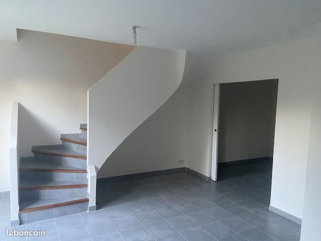 Maison à louer, 85m², Montblanc