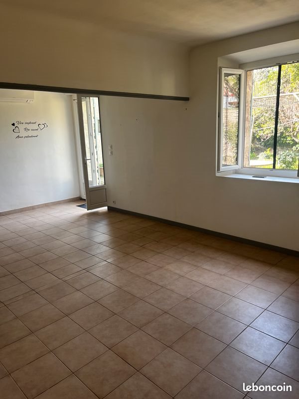 Appartement à louer, 80m², Le Beaucet