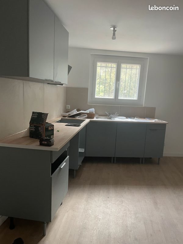 Appartement à louer, 63m², Méounes-lès-Montrieux