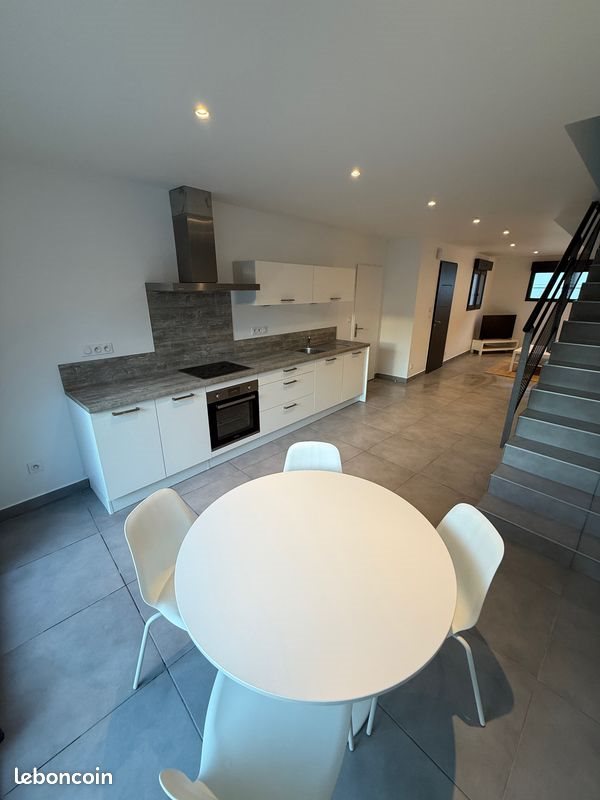 Maison à louer, 70m², Challes-les-Eaux