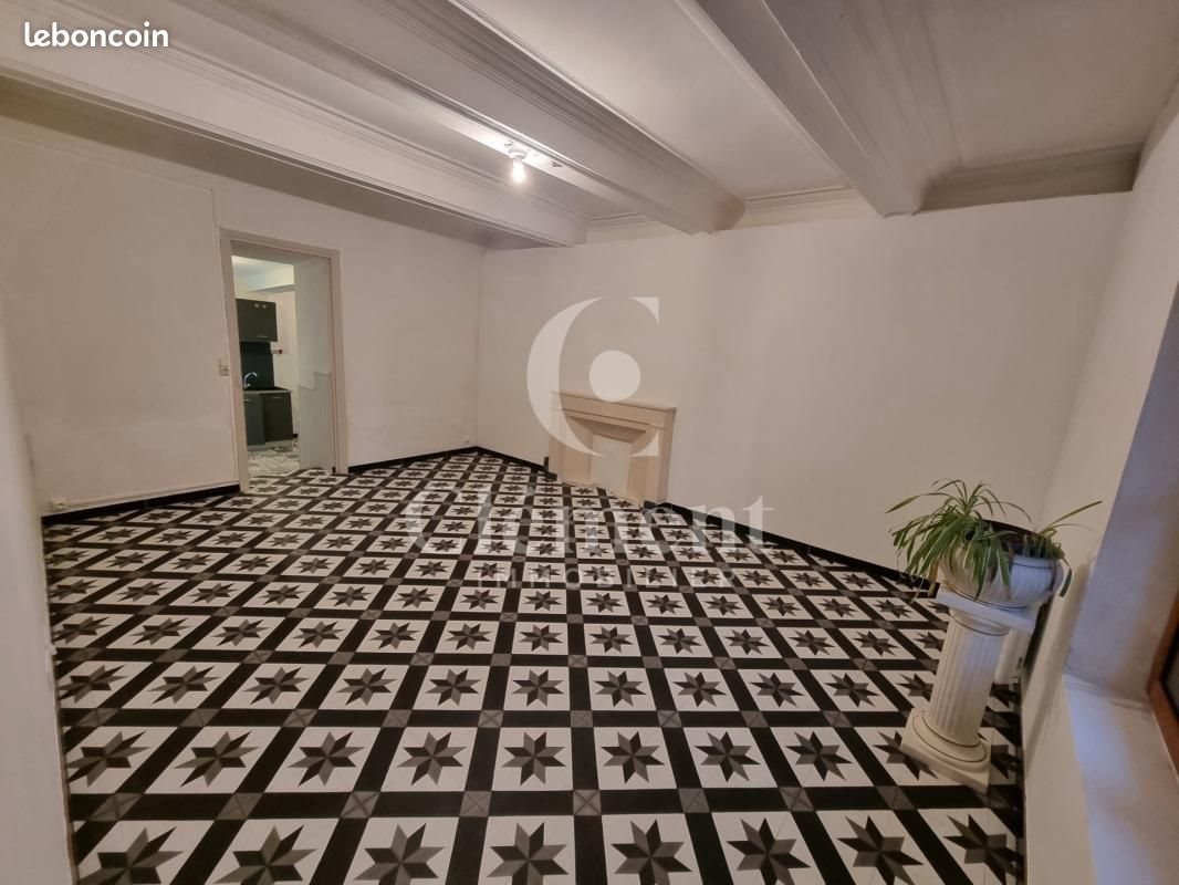 Appartement à louer, 69m², Pont-Saint-Esprit