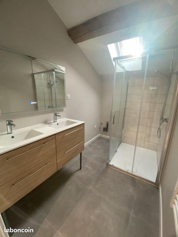 Appartement à louer, 64m², Gières