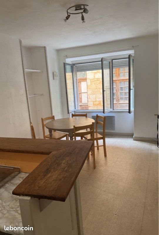 Appartement à louer, 40m², Gourdon