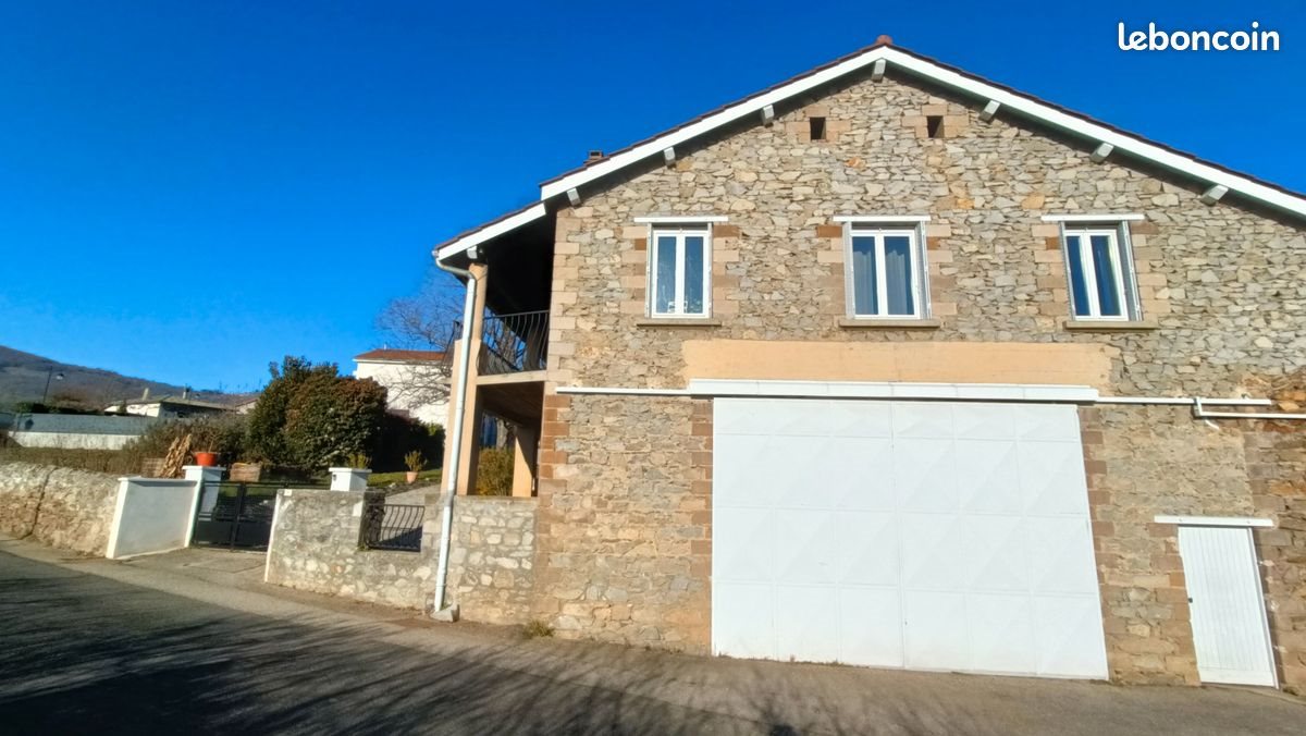 Maison à louer, 106m², Chaussan