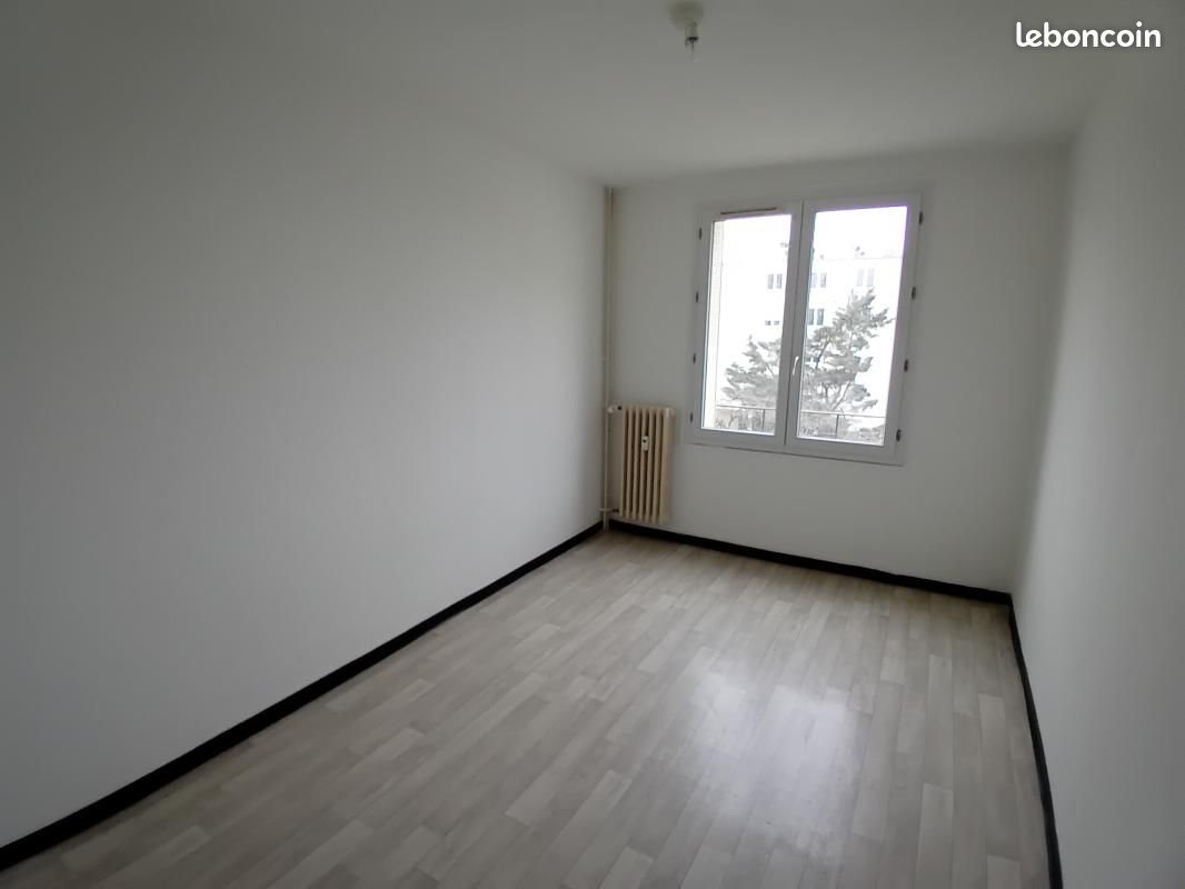 Appartement à louer, 77m², Vouziers