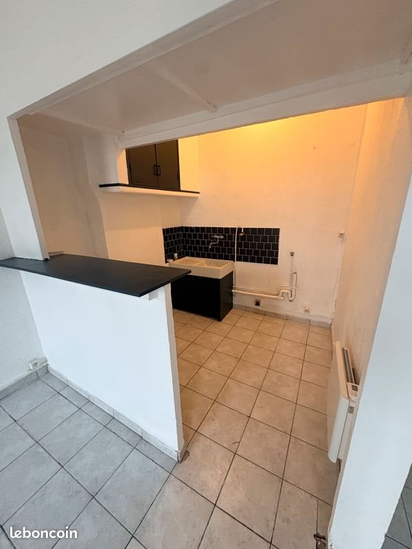 Appartement à louer, 32m², Marseille 2ème
