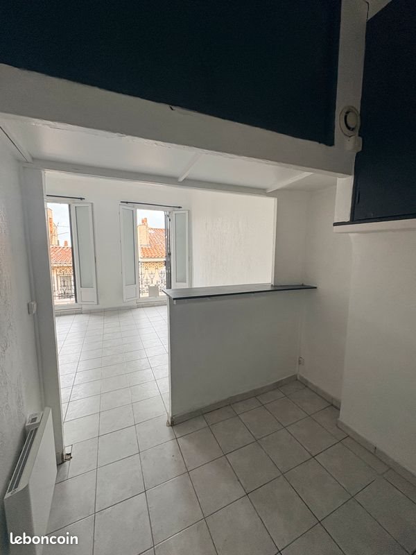 Appartement à louer, 32m², Marseille 2ème