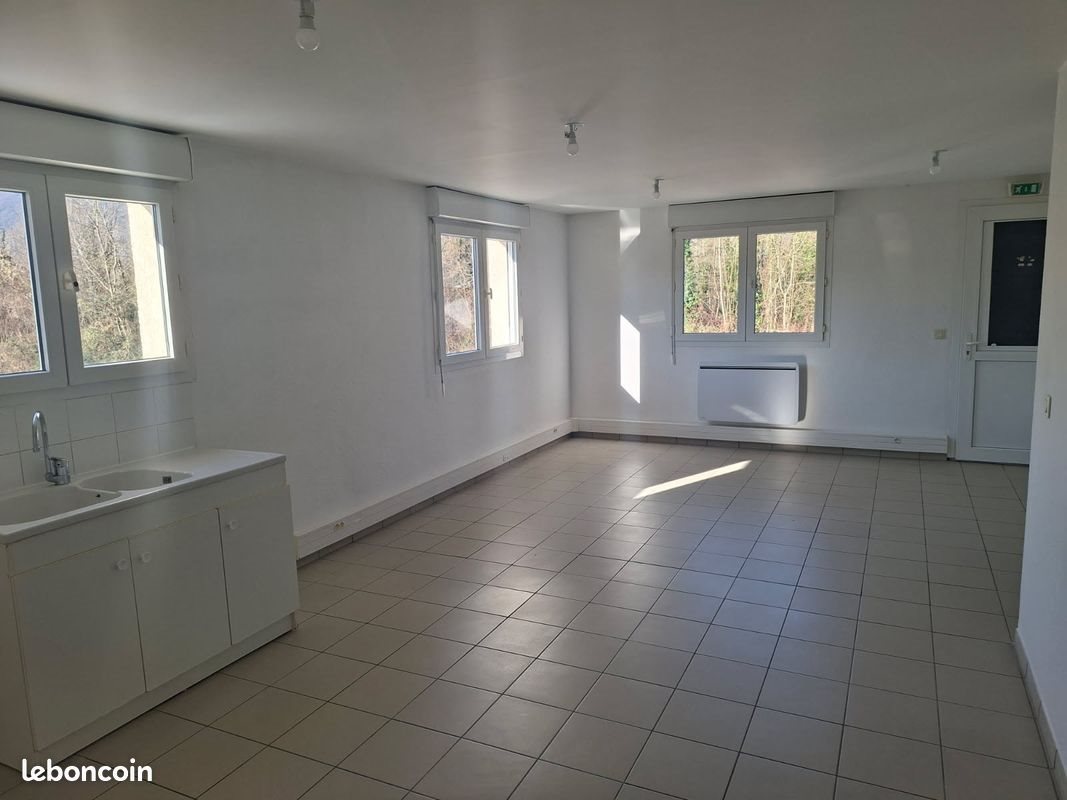 Appartement à louer, 75m², Coise-Saint-Jean-Pied-Gauthier
