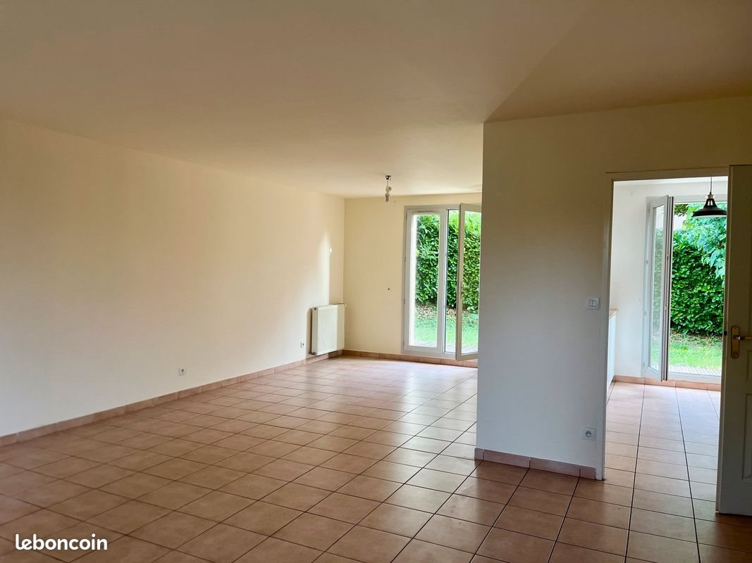 Maison à louer, 100m², Avy