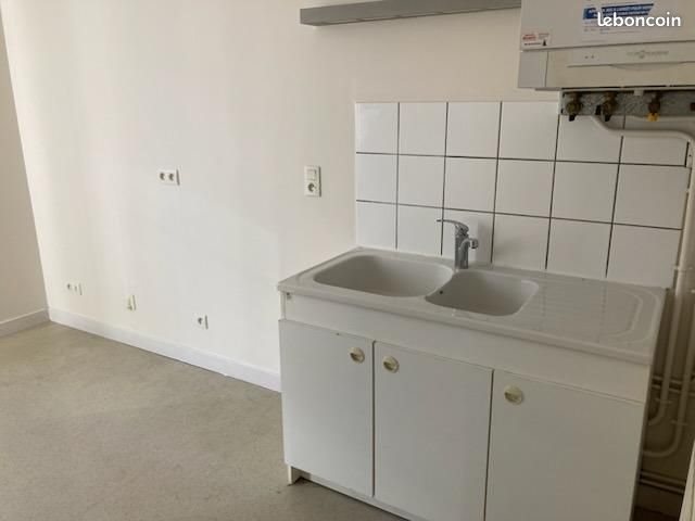 Appartement à louer, 80m², Lucquy