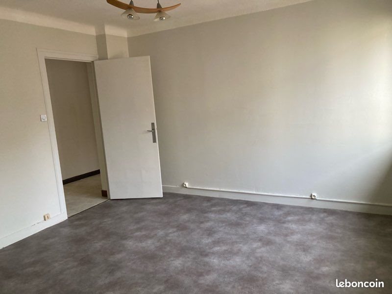 Appartement à louer, 81m², Sury-le-Comtal