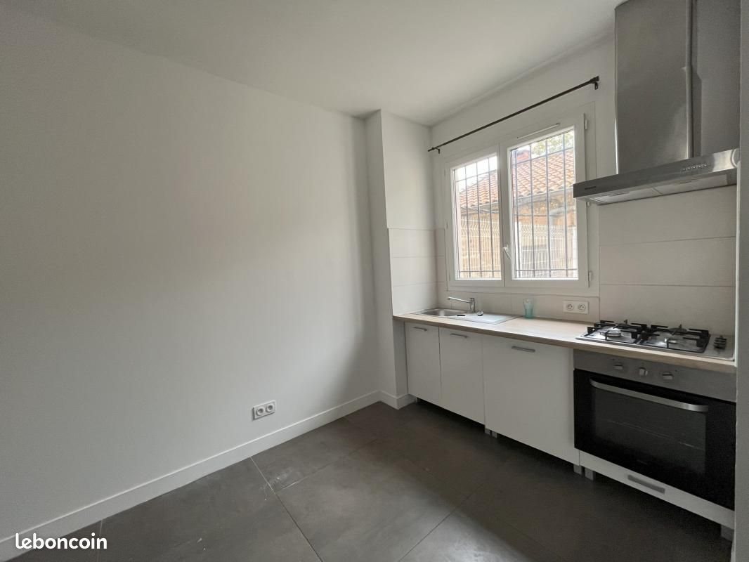 Appartement à louer, 57m², Bellegarde
