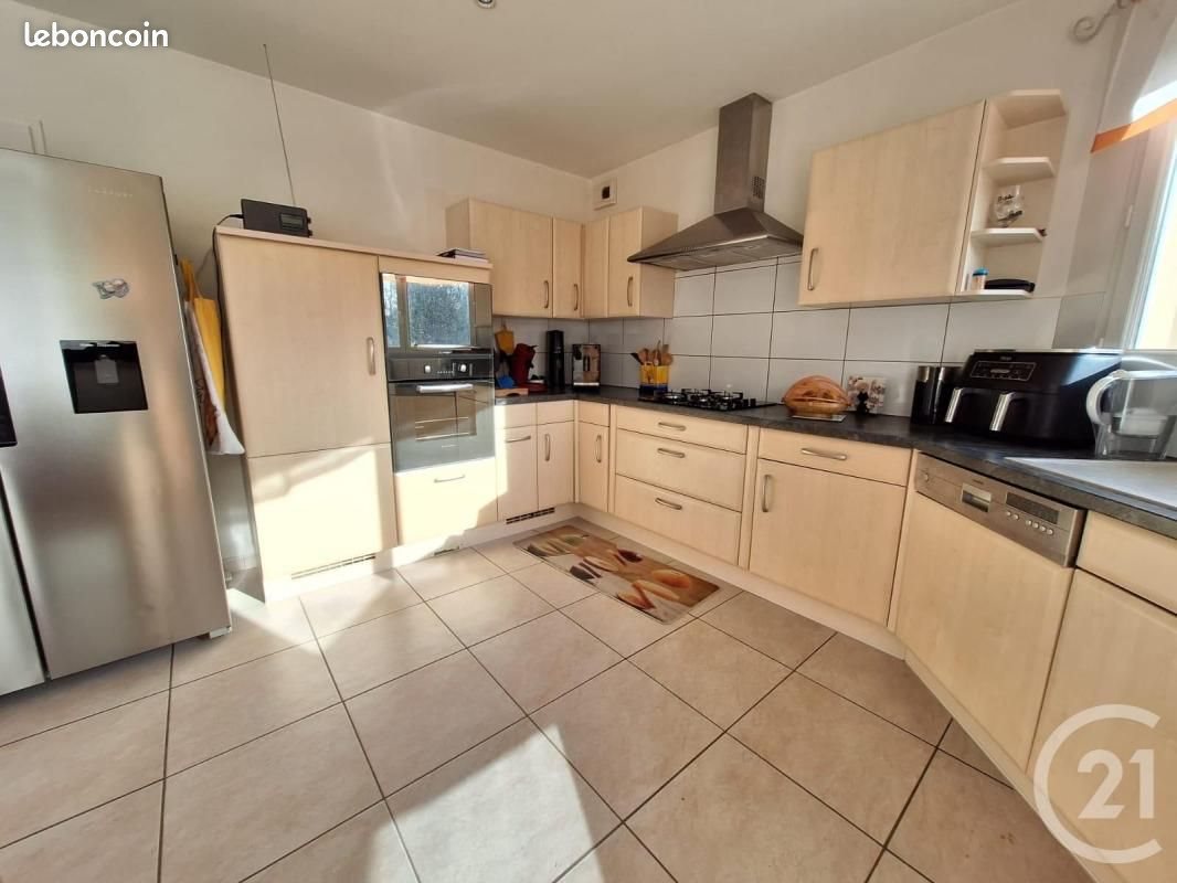 Maison à louer, 190m², Charvonnex