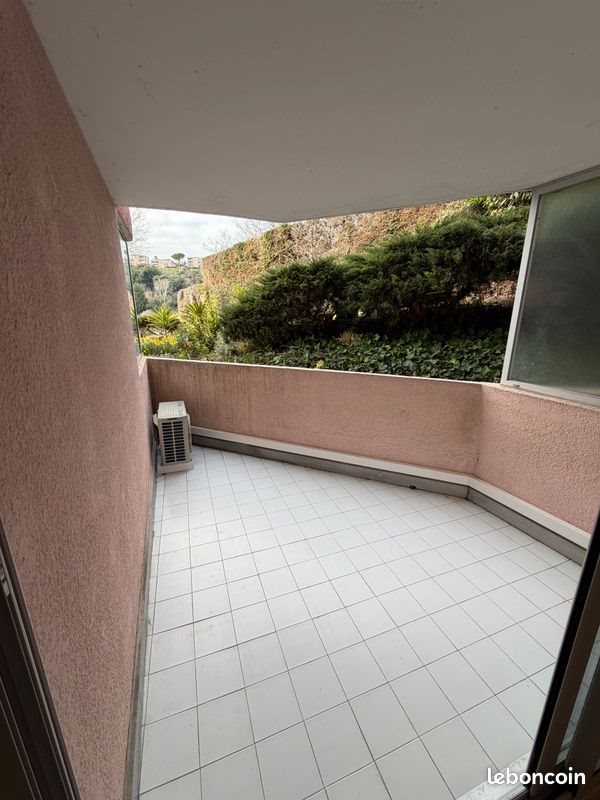 Appartement à louer, 30m², Villeneuve-Loubet