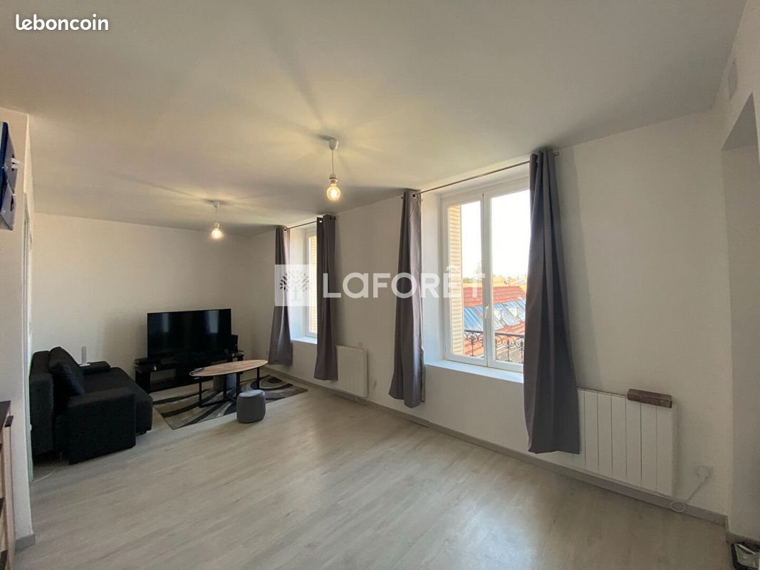 Appartement à louer, 61m², Roanne