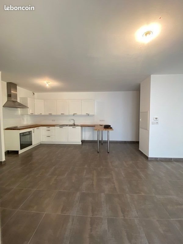 Appartement à louer, 63m², Marseille 9ème