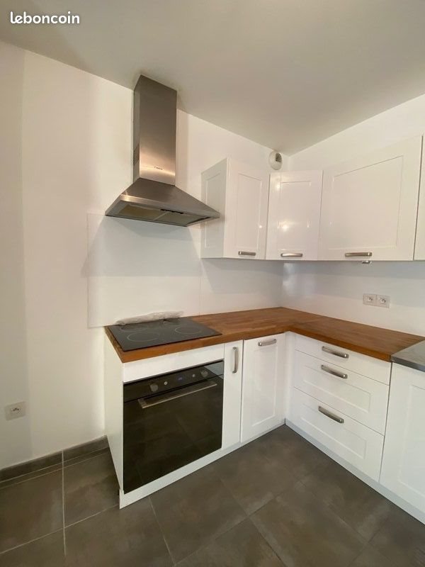 Appartement à louer, 63m², Marseille 9ème