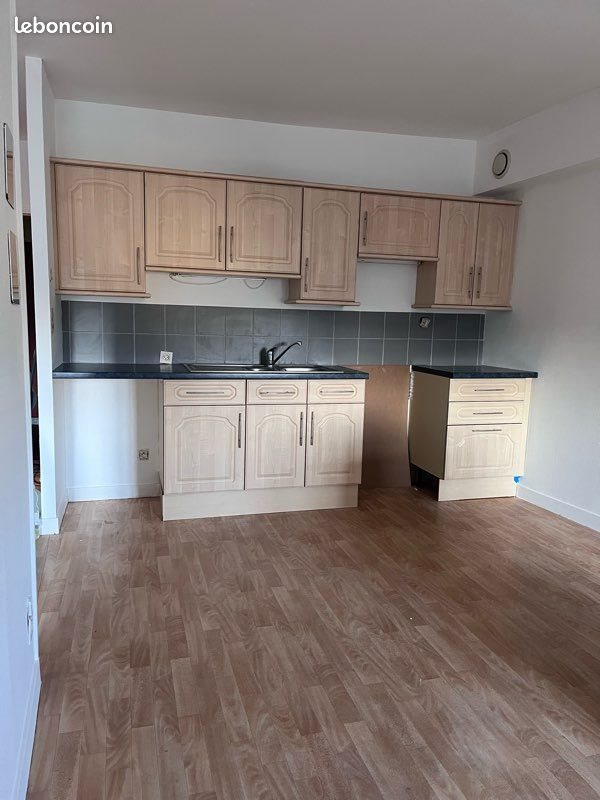 Appartement à louer, 57m², Guignen