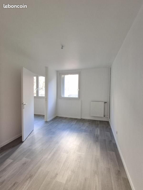 Appartement à louer, 95m², Roussillon