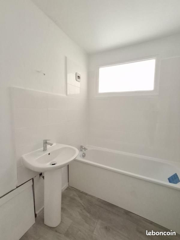 Appartement à louer, 95m², Roussillon