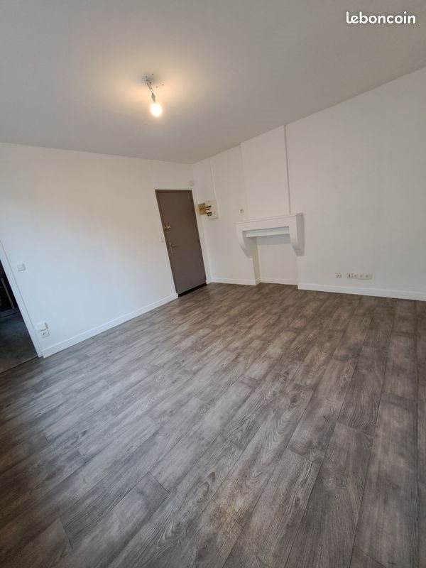 Appartement à louer, 52m², Sedan