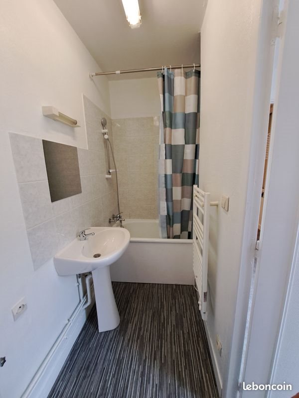 Appartement à louer, 52m², Sedan