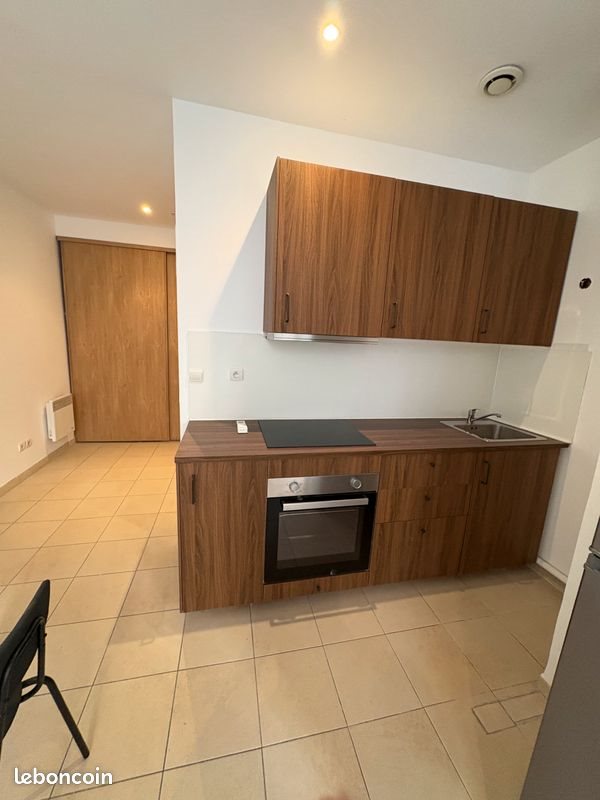 Appartement à louer, 34m², Marseille 6ème