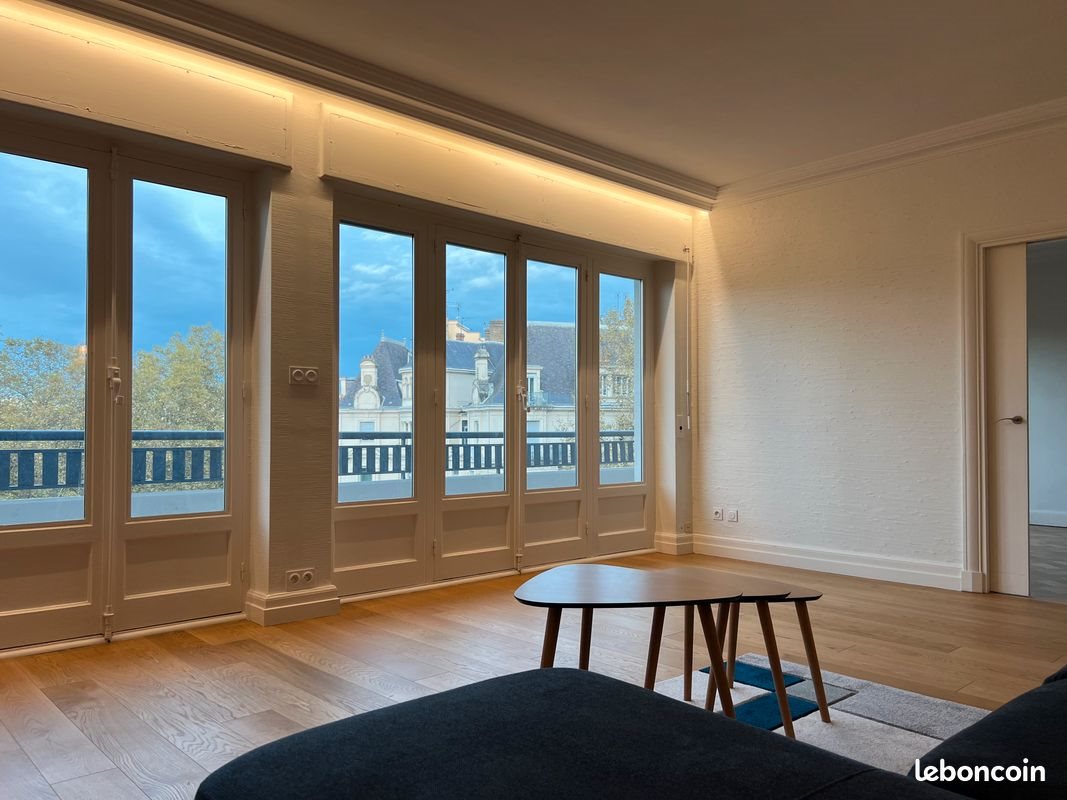 Appartement à louer, 141m², Lyon 6ème