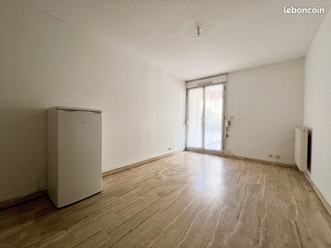 Appartement à louer, 35m², Nîmes