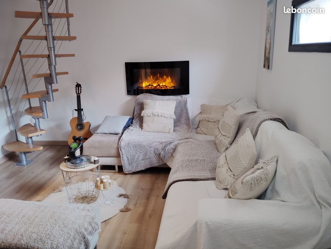 Maison à louer, 120m², Forcalqueiret