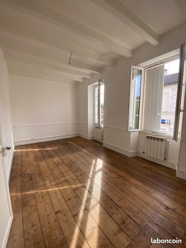 Maison à louer, 140m², Pérignac