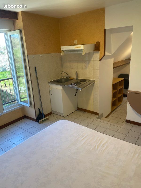 Appartement à louer, 16m², Sainte-Marie-de-Chignac