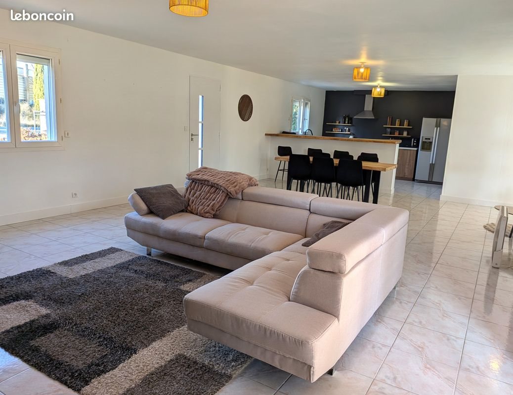 Appartement à vendre, 128m², Saint-Martin-de-Londres