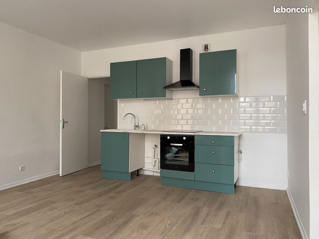 Appartement à louer, 56m², Sedan