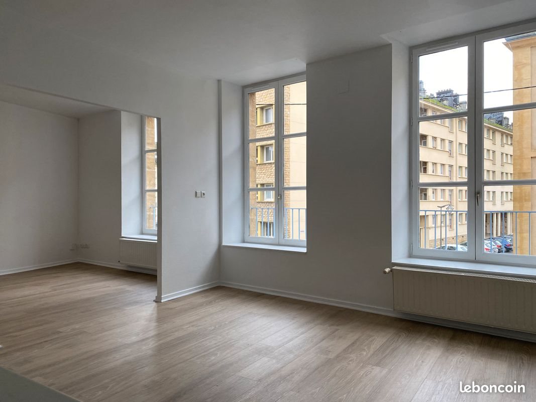 Appartement à louer, 56m², Sedan